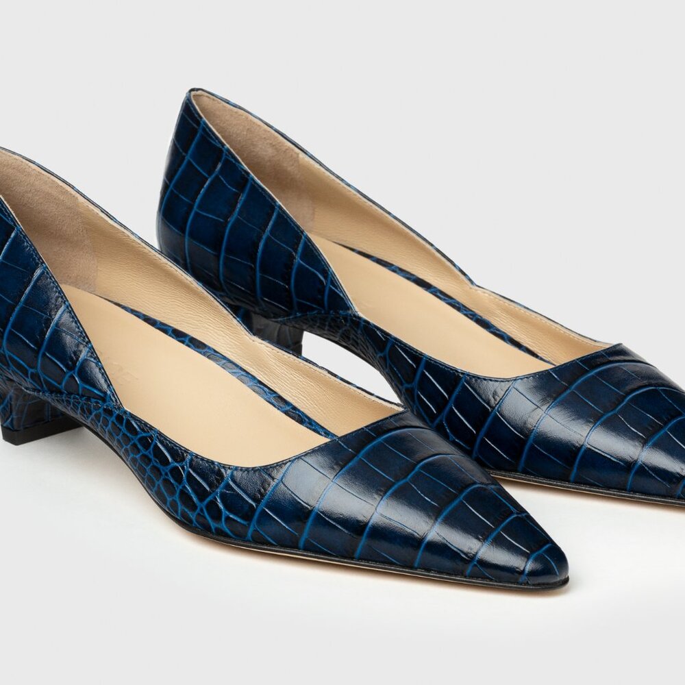 Navy Blue Kitten Heeled Shoe